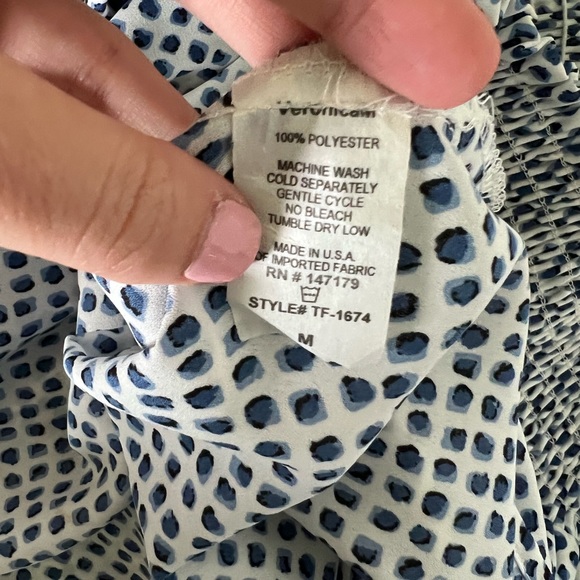 Veronica M Off The Shoulder Blue and White Blouse | Size M - Picture 4 of 4